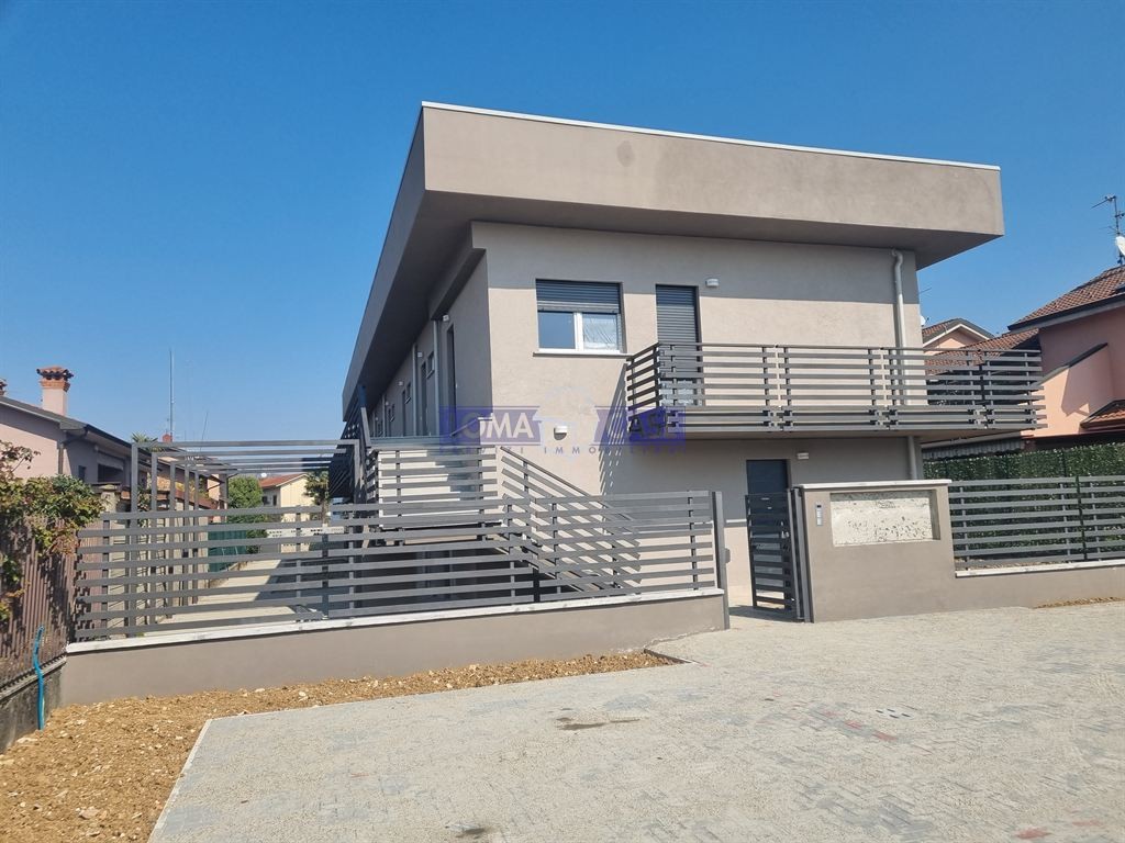 Vimercate, appartamento bilocale con giardino